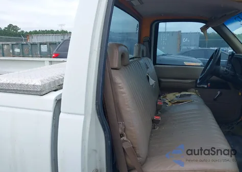 1993 Chevrolet Gmt-400 C1500 из США, поврежденный, VIN 1GCEC14C7PE247889